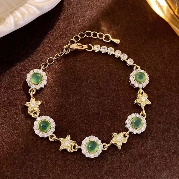 Green Jade Star Gold Bracelet with Sparkling Zircon Accents